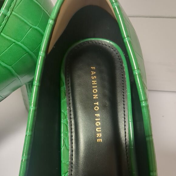 Womens Fashion To Figure Madelyn Green Faux Croc Loafer Size 11W St Patty's Wear - Picture 4 of 7